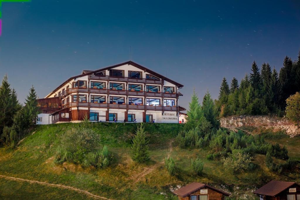 Cheile Gradistei Fundata Resort Exterior foto